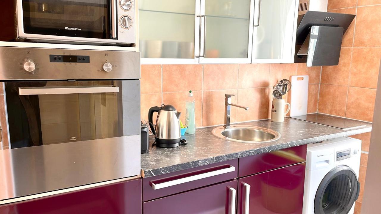 Schiller Apartment *